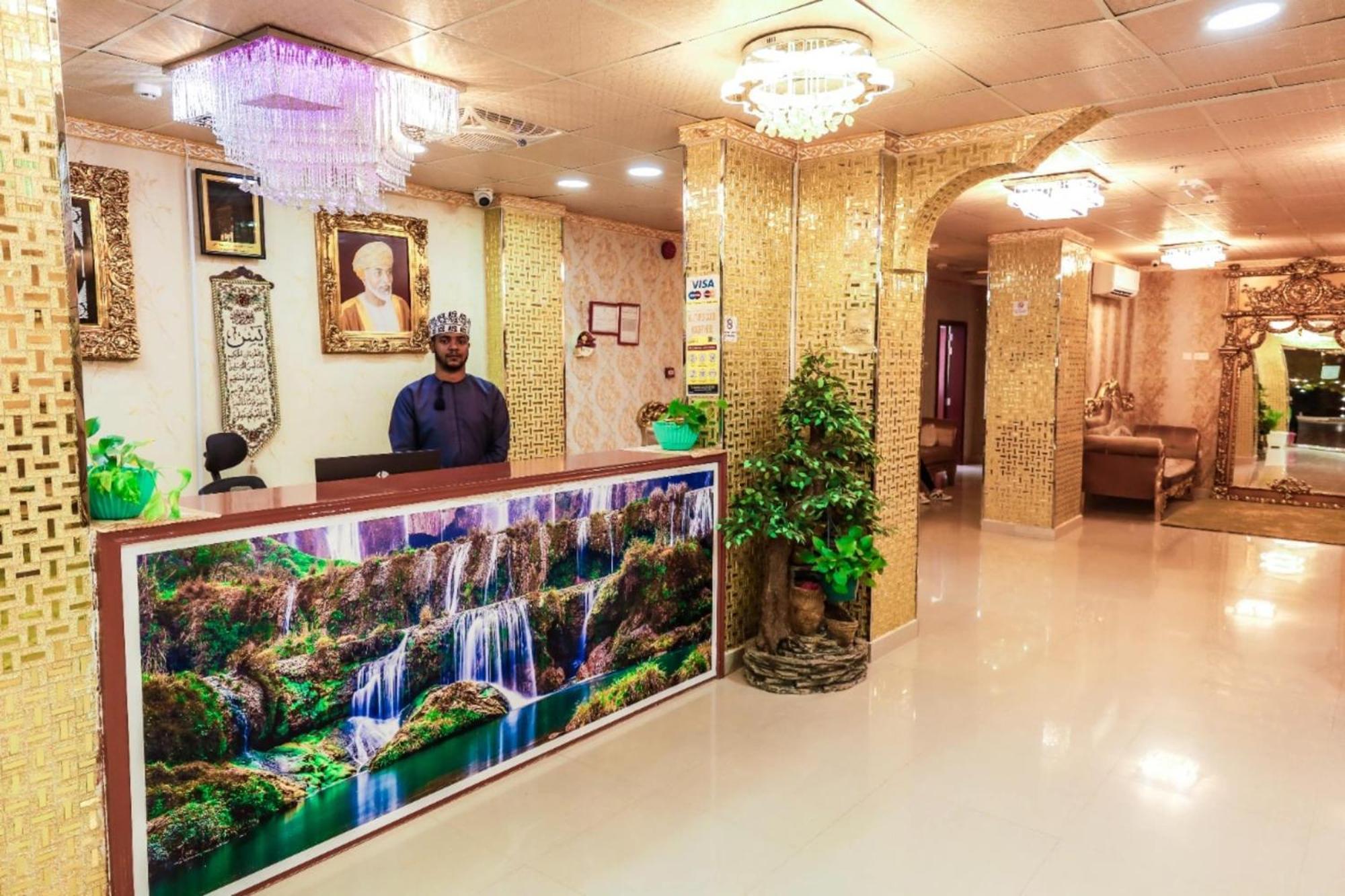 איברה Capital O 141 Golden Rays Hotel מראה חיצוני תמונה